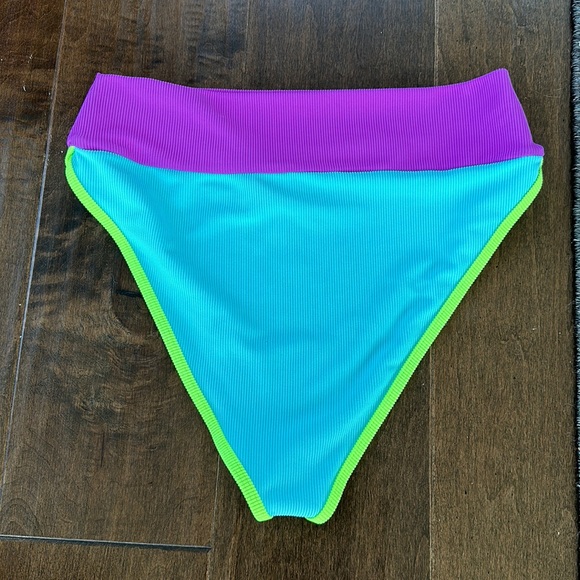 New with tags Beach Riot Emmy bikini bottoms only - Picture 4 of 4